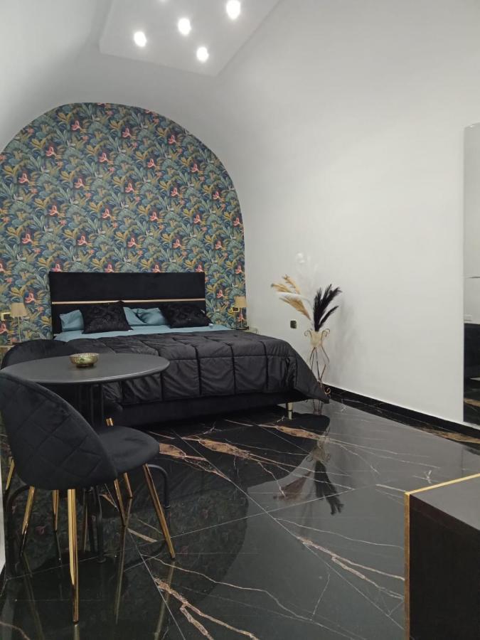 Casa Suite Del Cardinale Naples Exterior photo